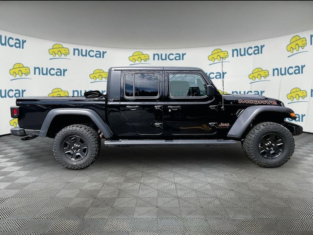 Used 2022 Black Jeep Mojave image 8