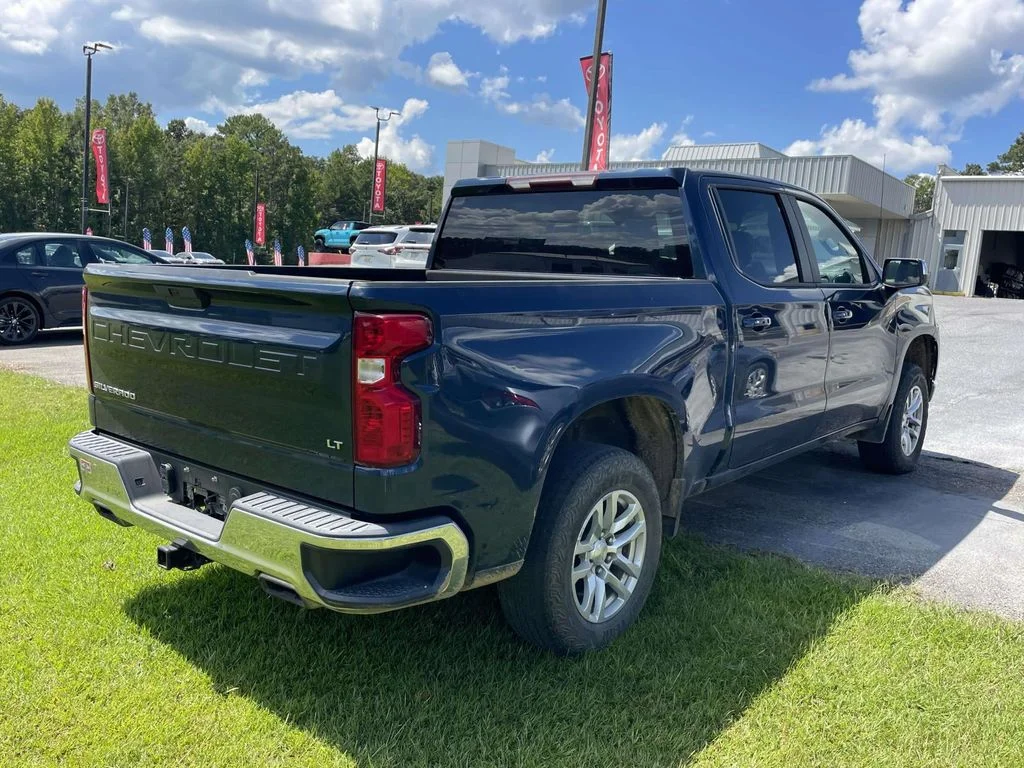Used 2019 Northsky Blue Metallic Chevrolet LT image 2