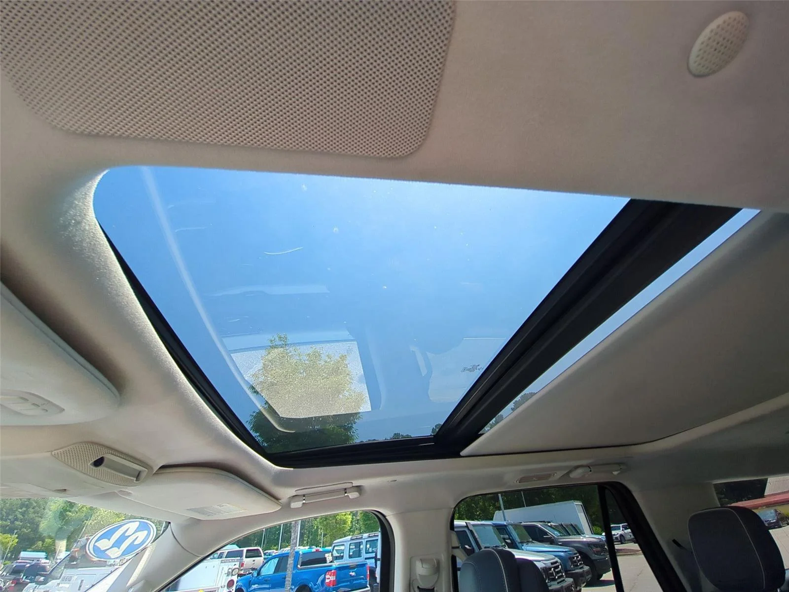 Used 2022 Chroma Crystal Blue Metallic Premium Colorant Lincoln Black Label image 32