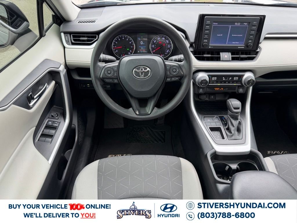 2021 Toyota RAV4 XLE - Photo 11