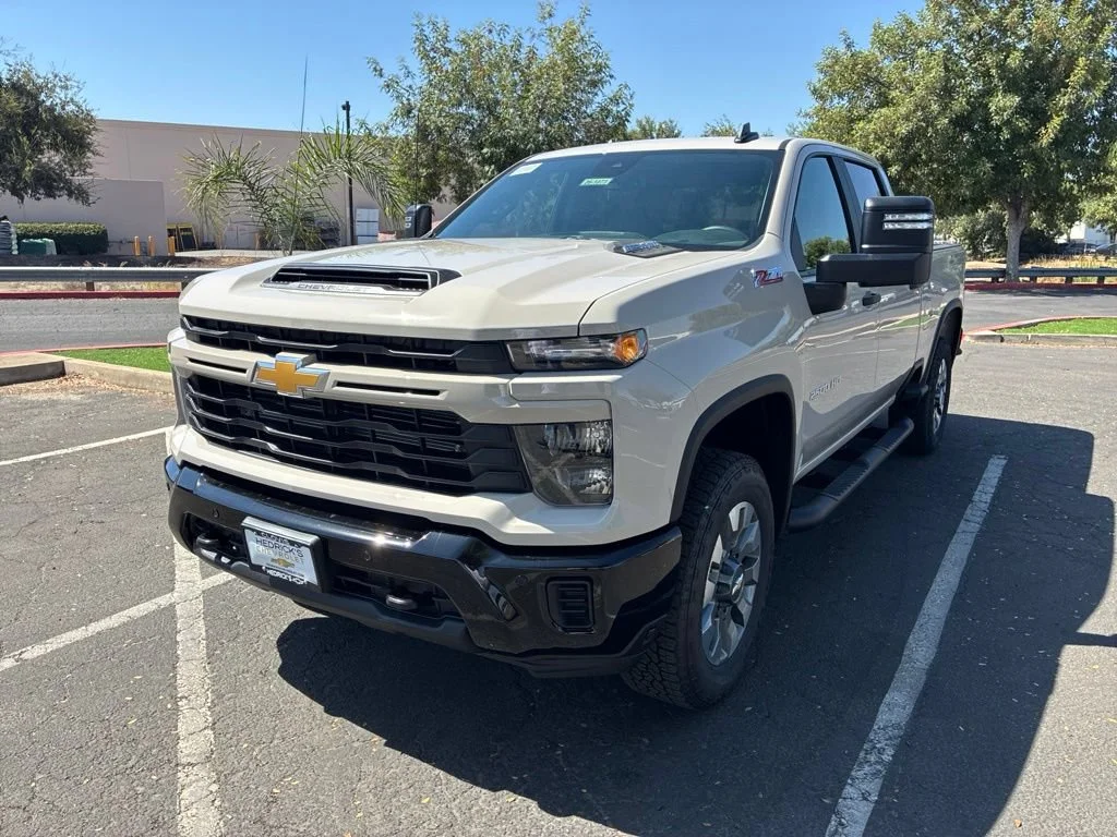 2026 Chevrolet Silverado 2500 HD Custom - Photo 7