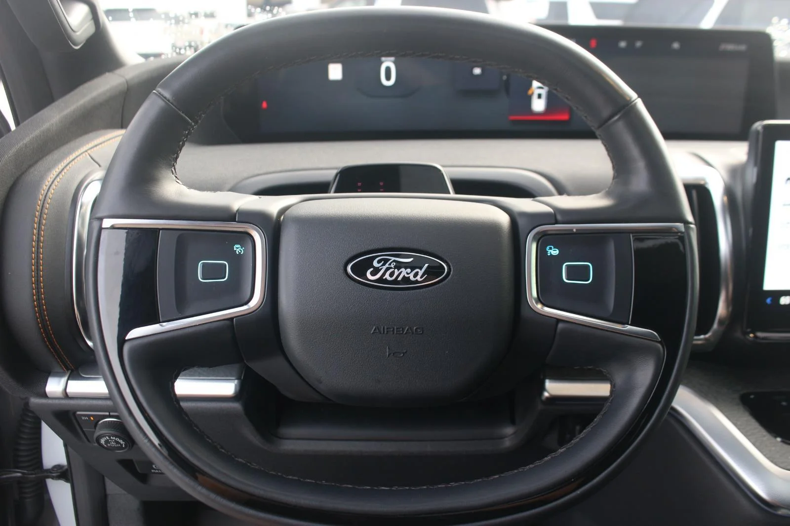 Used 2025 White Ford Tremor image 22