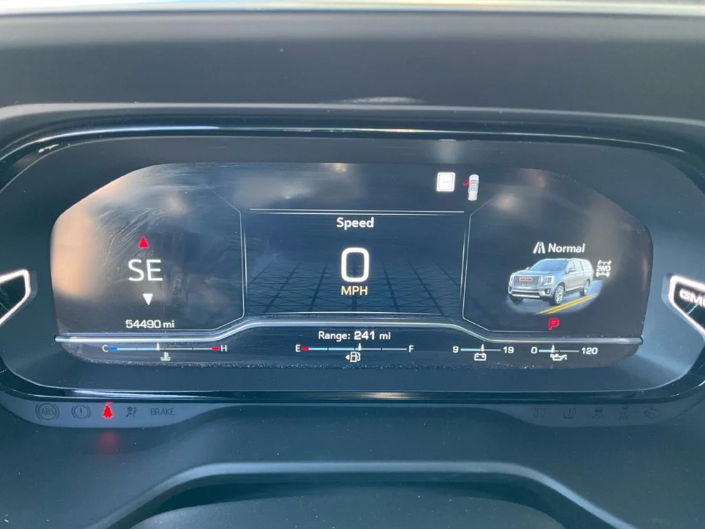 Used 2022 Onyx Black GMC Denali image 19