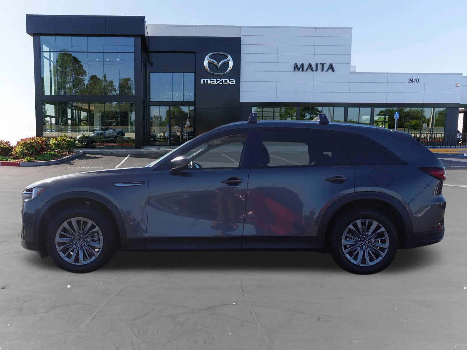 Certified Used 2024 Machine Gray Metallic Mazda Preferred image 8