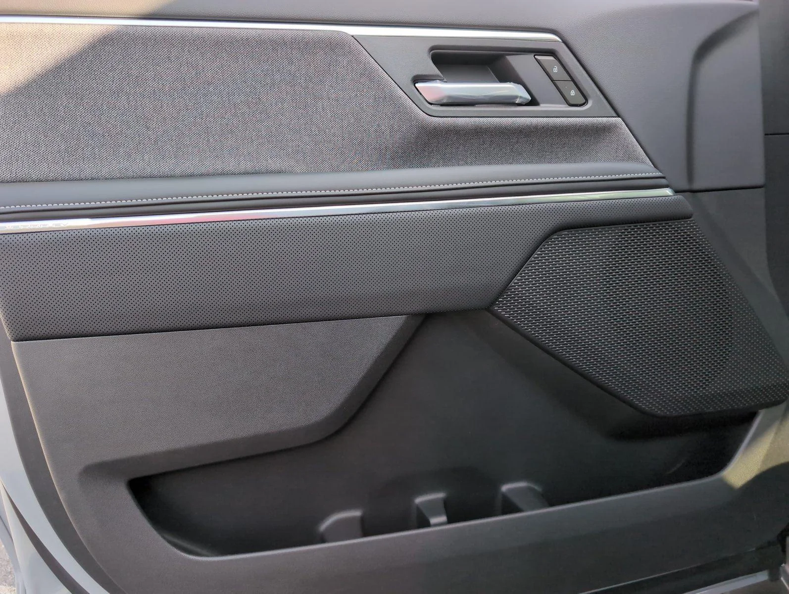 New 2026 Thunderstorm Gray GMC Elevation Standard Range image 11