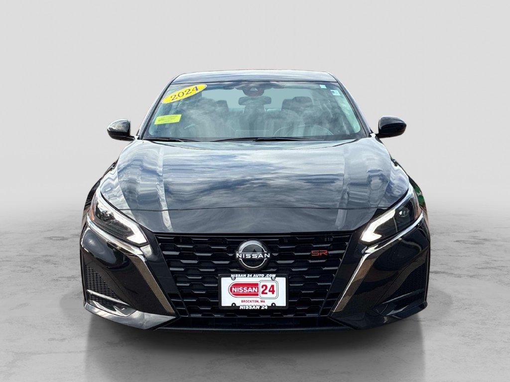 Used 2024 Black Nissan 2.5 SR image 2