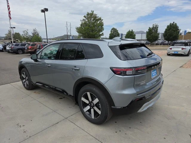 New 2026 Mercury Silver Metallic Honda Touring image 4