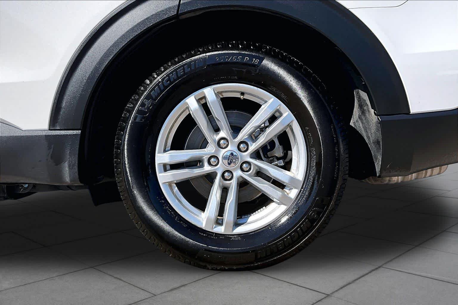 Used 2021 Star White Metallic Tri-Coat Ford XLT image 11