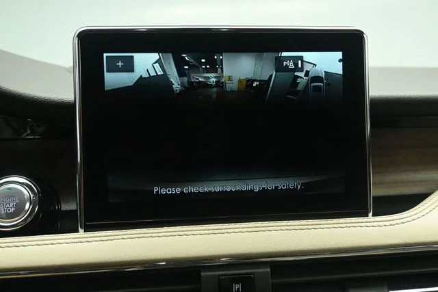 Certified Used 2022 Bronze Smoke Metallic Premium Colorant Lincoln Reserve image 17