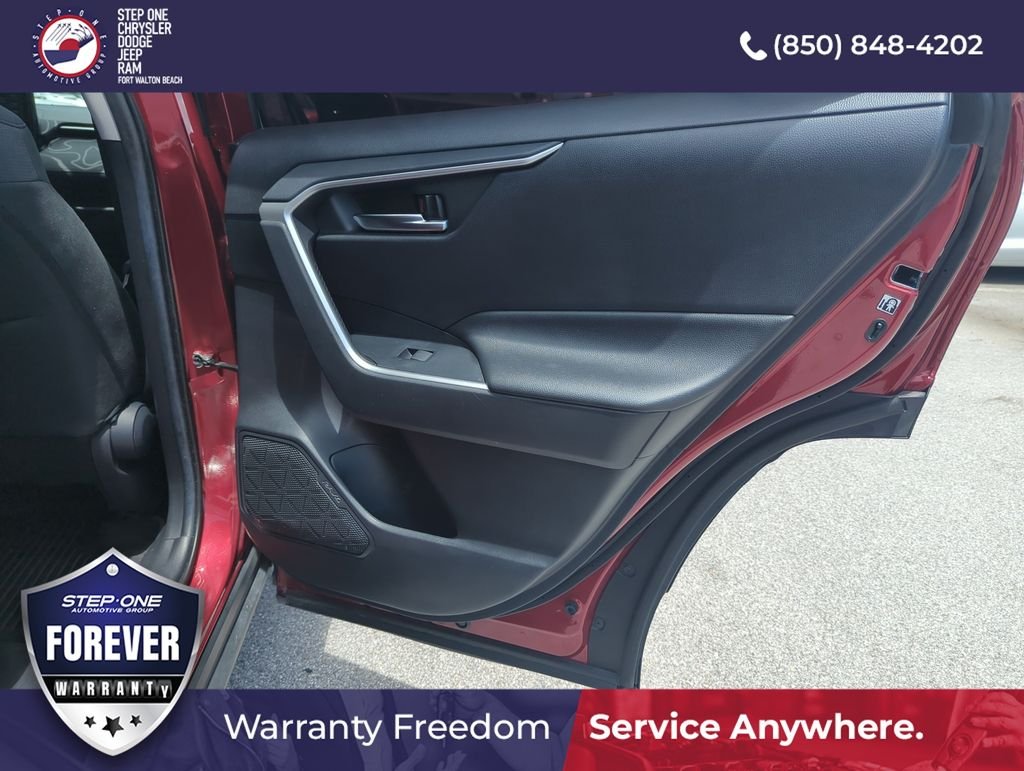 Used 2019 Red Toyota XLE image 31