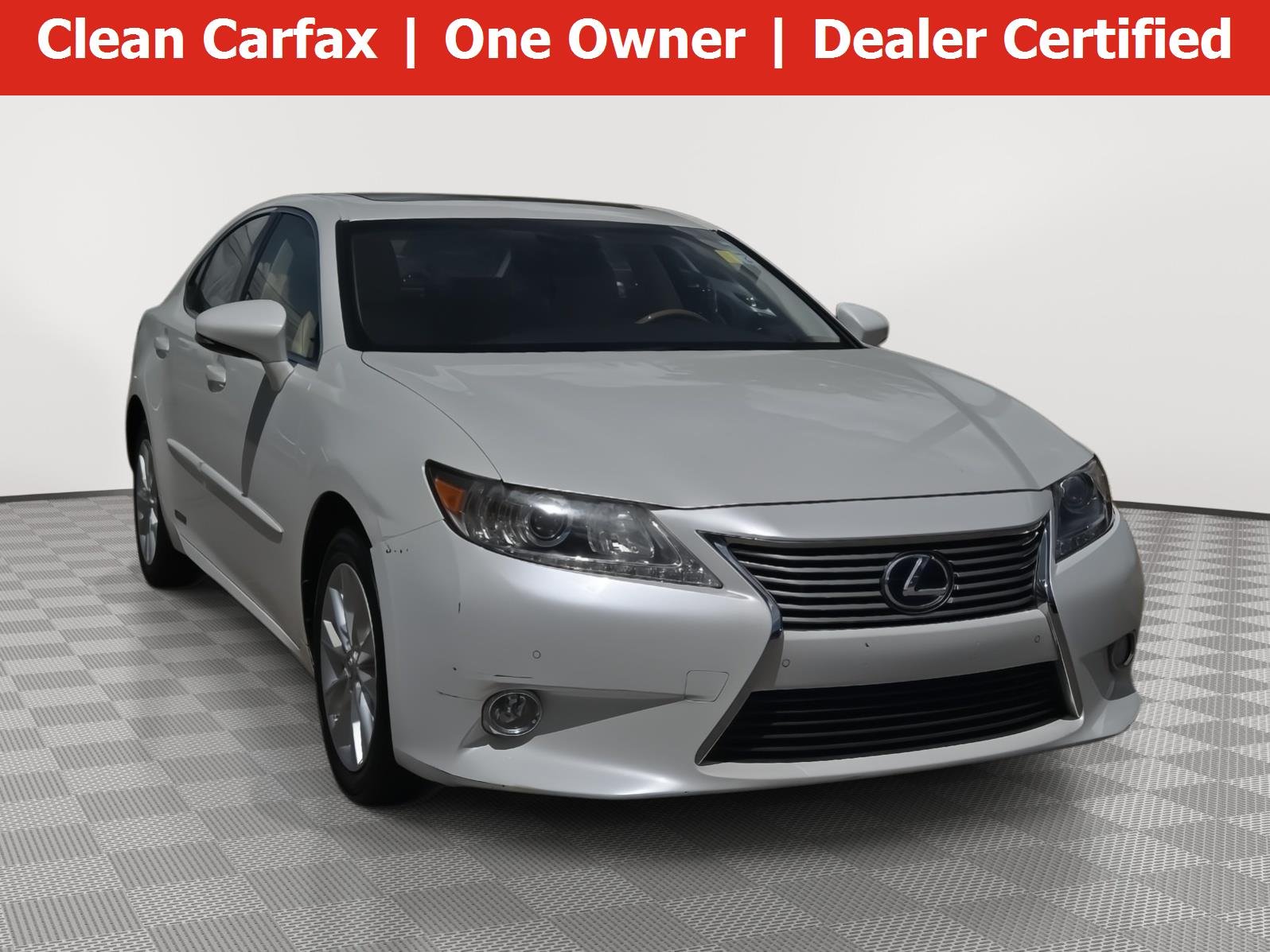 2013 Lexus ES 350 300h's photo