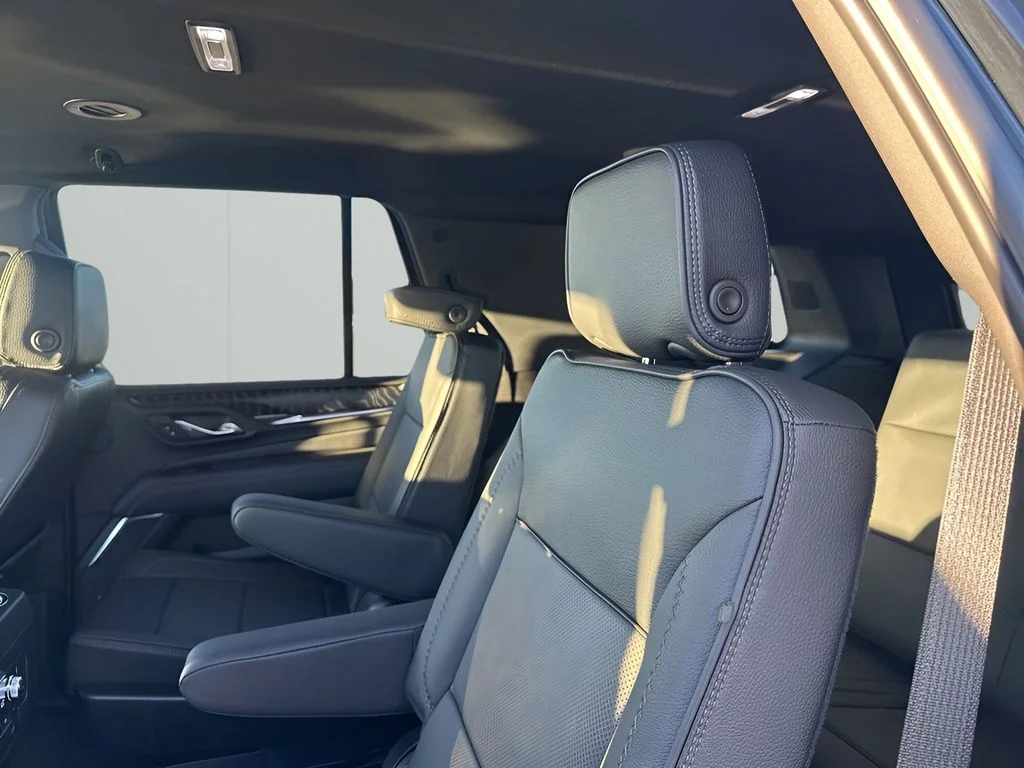 Used 2024 Black GMC Denali image 21