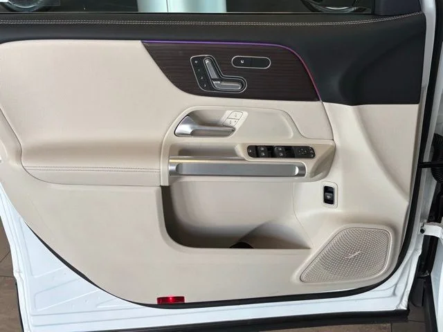 New 2026 White Mercedes-Benz GLB 250 image 11
