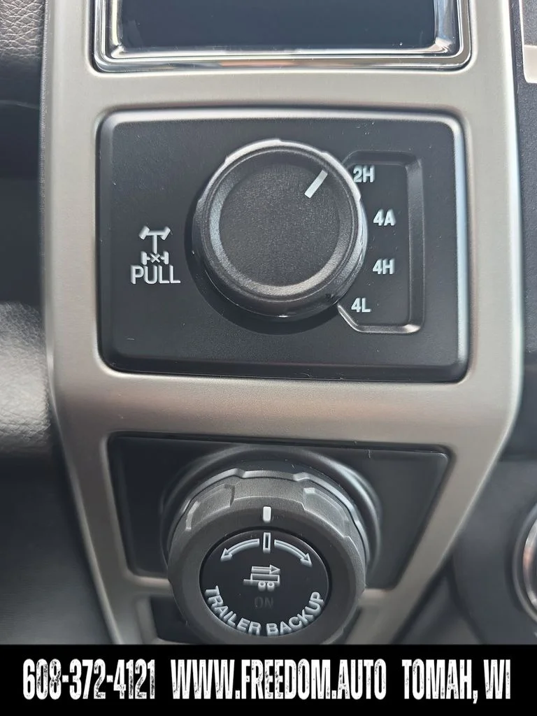 Used 2020 Silver Metallic Ford Lariat image 29