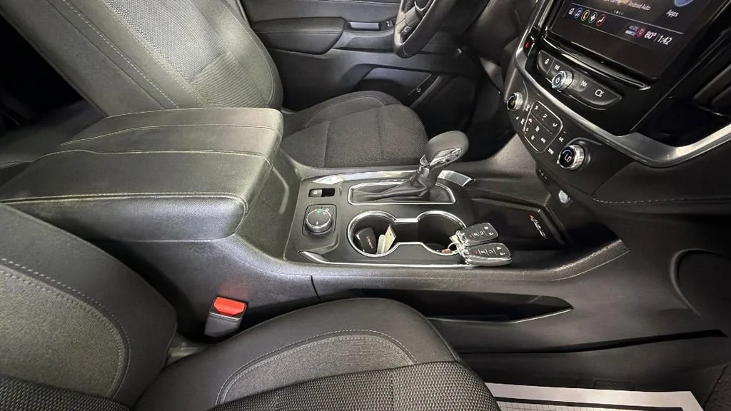 Used 2022 Black Cherry Metallic Chevrolet LT Cloth image 36