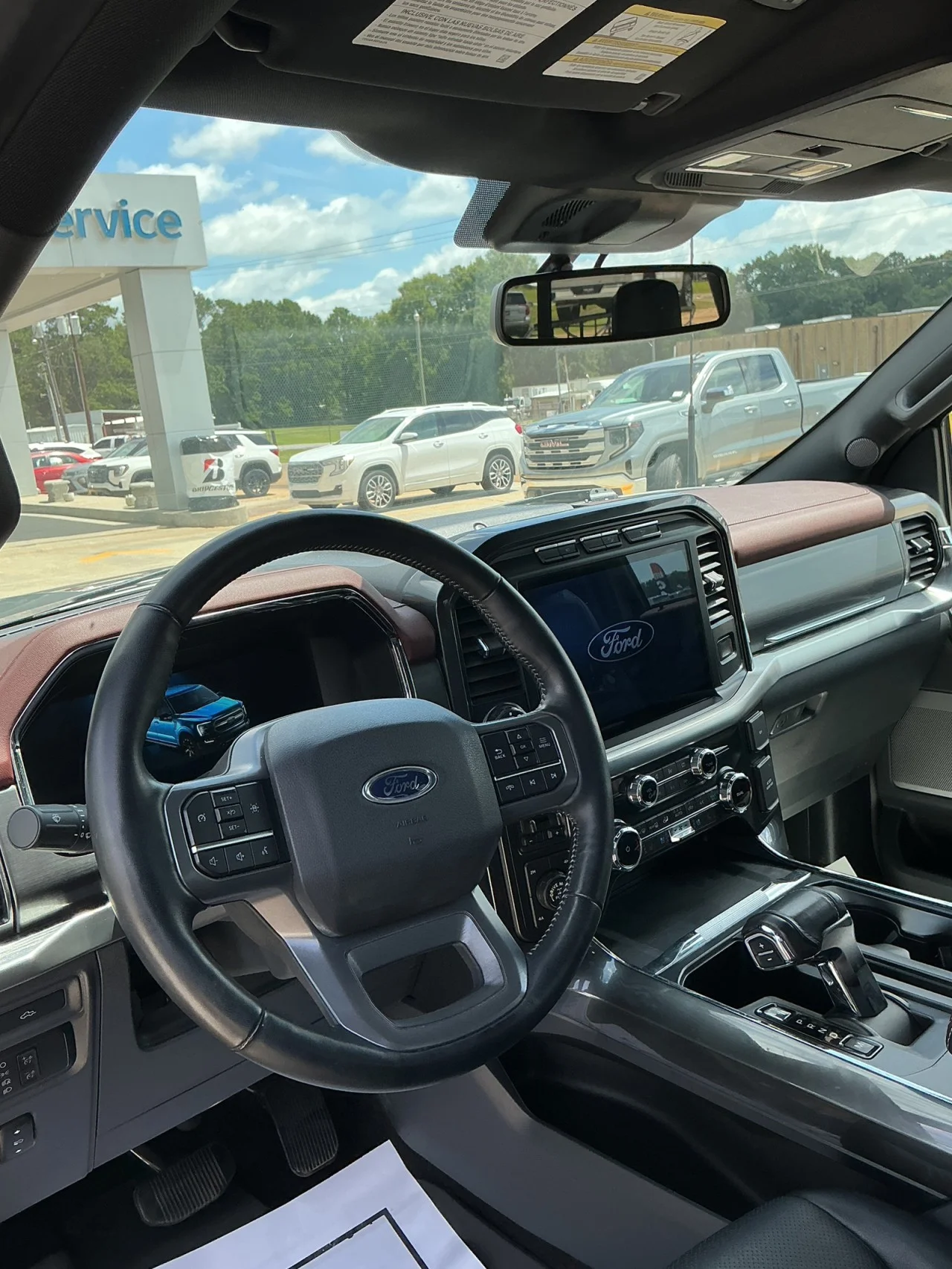 Used 2022 Grey Ford XL image 10