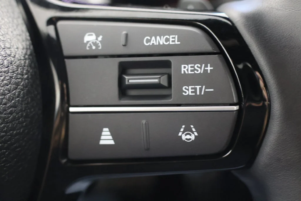 Certified Used 2025 Solar Silver Metallic Honda Sport image 12