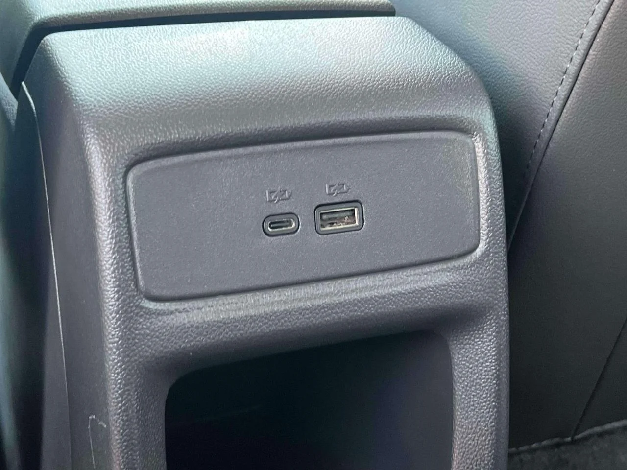 Used 2024 Summit White Chevrolet FWD LT image 16
