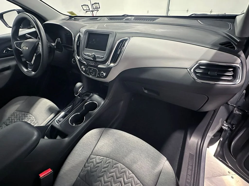 Used 2023 Gray Chevrolet LS image 27