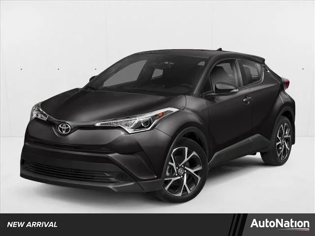 Used 2018 Magnetic Gray Metallic Toyota XLE Premium image 1