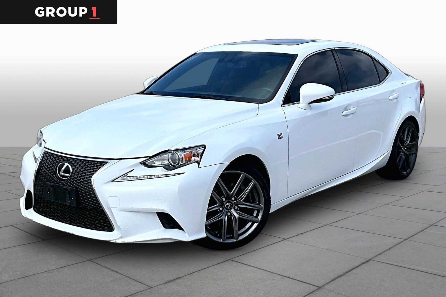 2016 Lexus IS 300 6AT AWD's photo