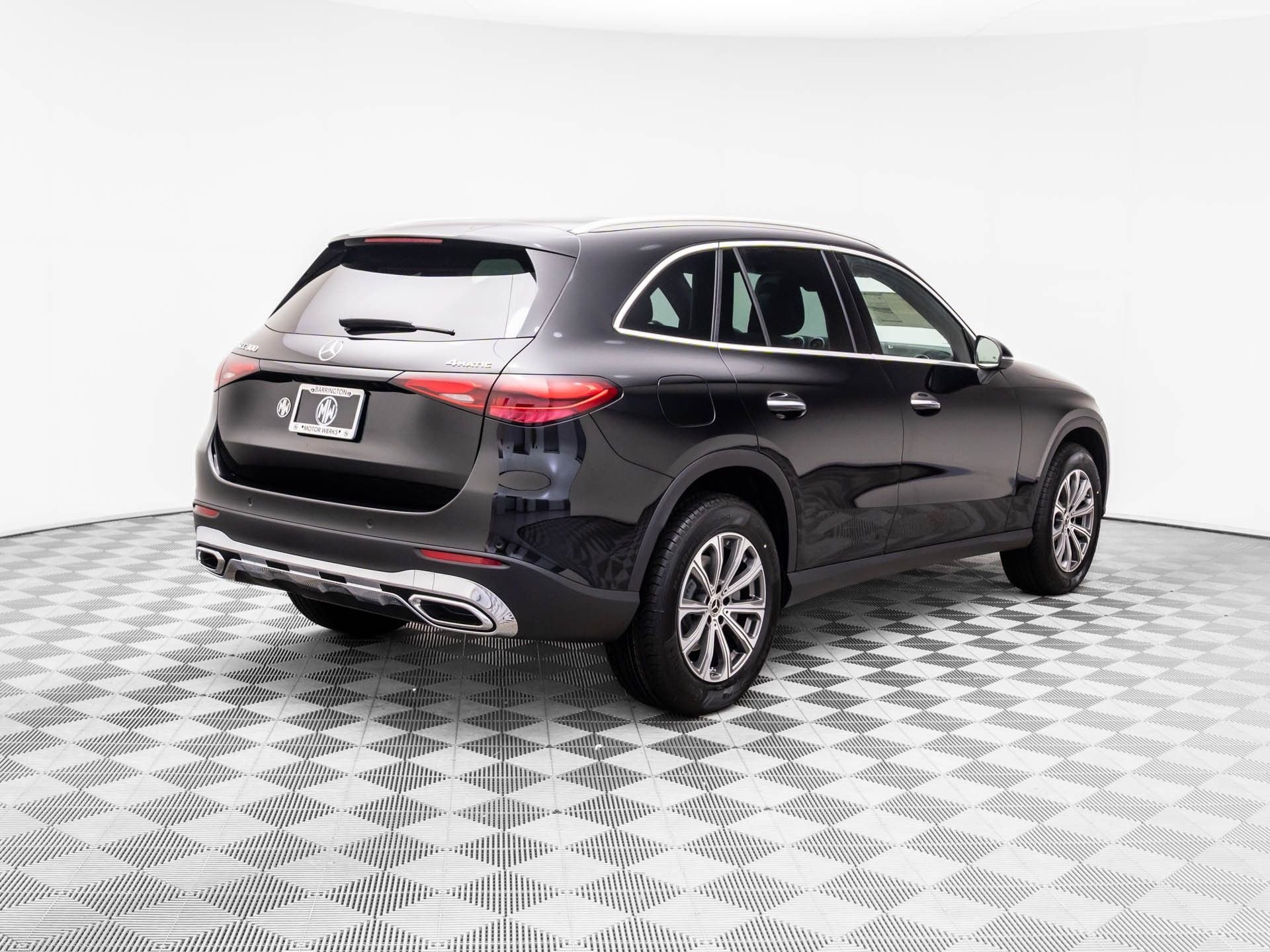 Certified Used 2026 Black Mercedes-Benz GLC 300 image 5