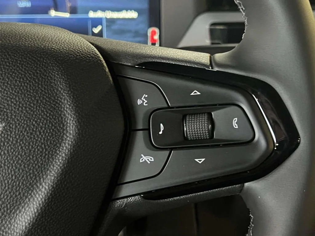 2027 Chevrolet Bolt RS - Photo 17