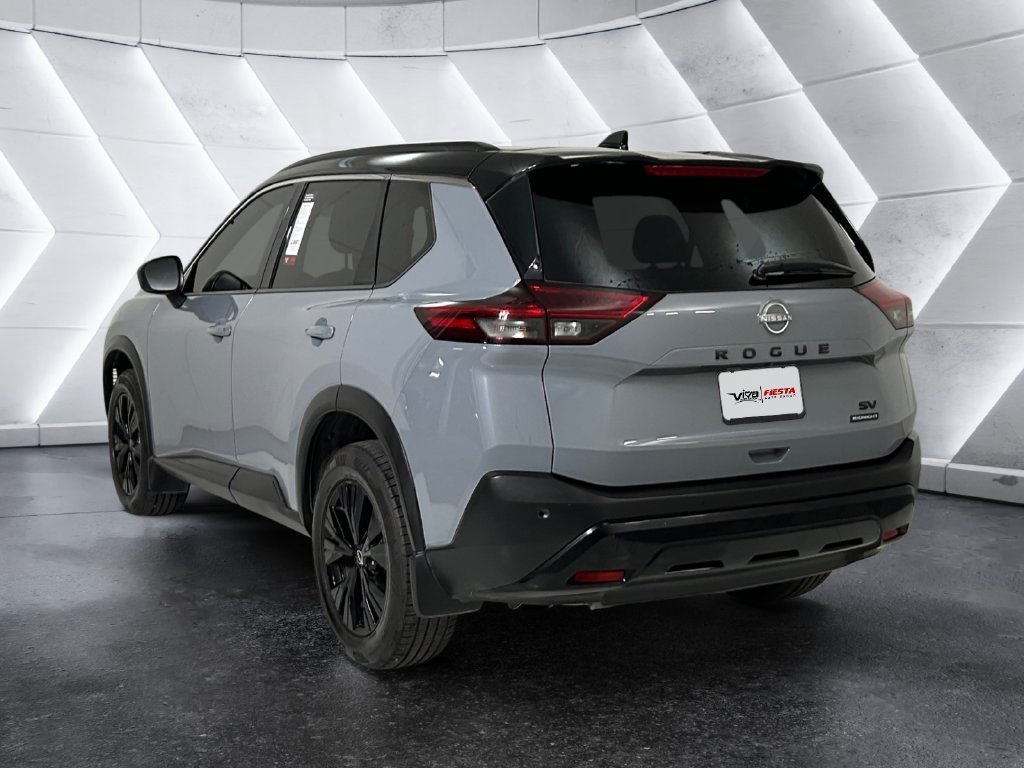 Used 2023 Gray Nissan SV image 6