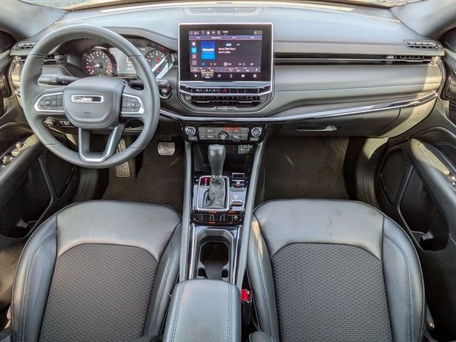 Used 2026 White Jeep Latitude image 15