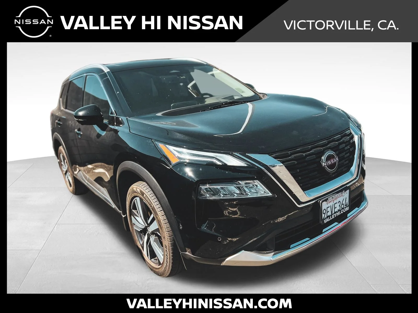 2023 Nissan Rogue Platinum FWD's photo