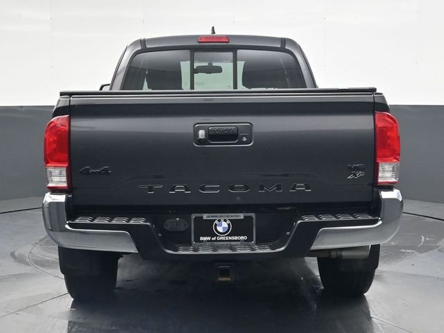 Used 2016 Gray Toyota SR5 image 6