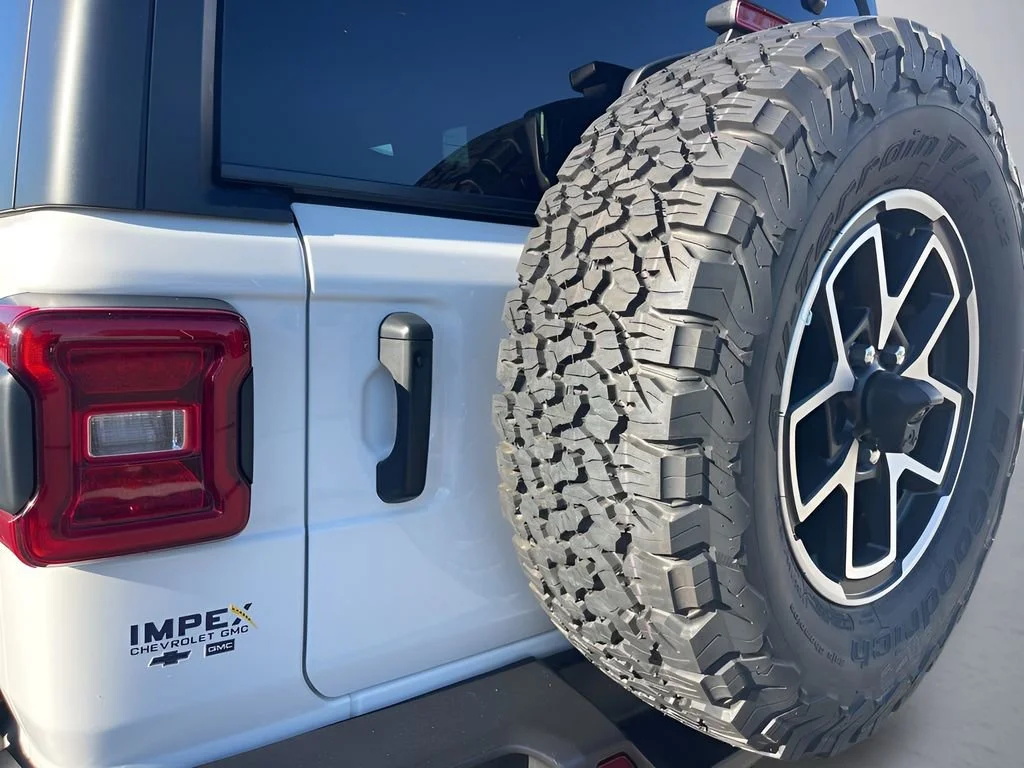 Used 2025 White Jeep Rubicon image 33