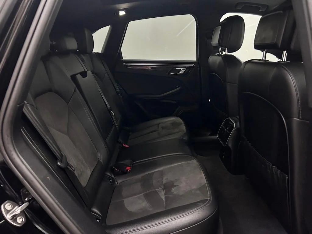 Used 2020 Black Porsche Base image 15