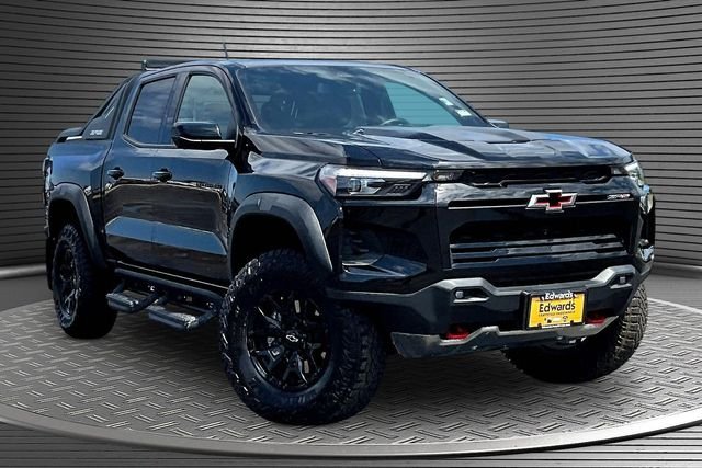 Used 2025 Black Chevrolet ZR2 image 3
