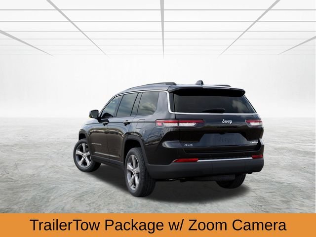 New 2026 Diamond Black Crystal Pearl-Coat Exterior Paint Jeep Limited image 4