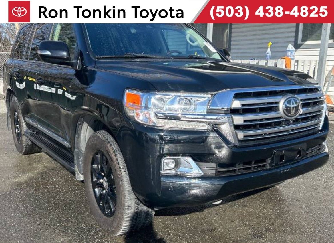 2017 Toyota Land Cruiser -'s photo