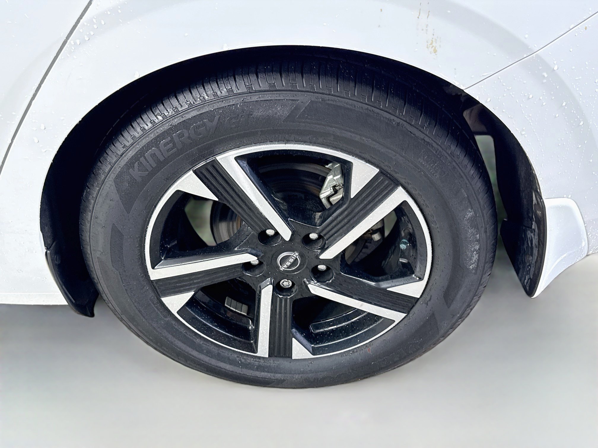 Used 2024 Fresh Powder Nissan SV image 29