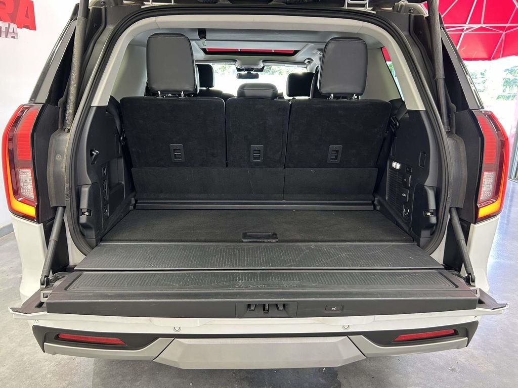 Used 2025 White Ford Platinum image 12