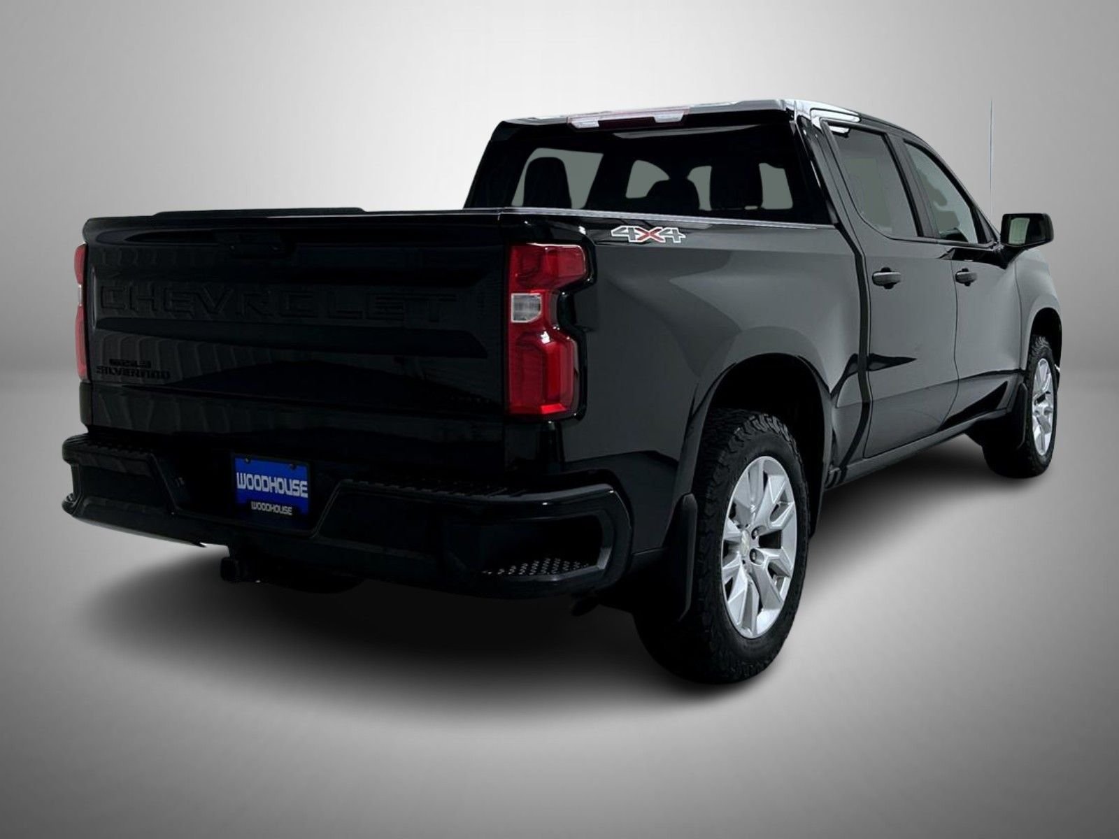 Used 2021 Black Chevrolet Custom image 5