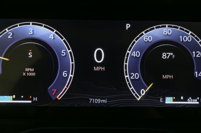 Used 2025 Gray Jeep Limited image 39