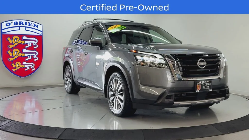 Used 2025 Gun Metallic Nissan SL image 2