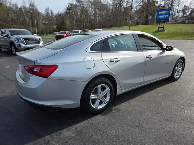 Used 2022 Silver Chevrolet LS image 11