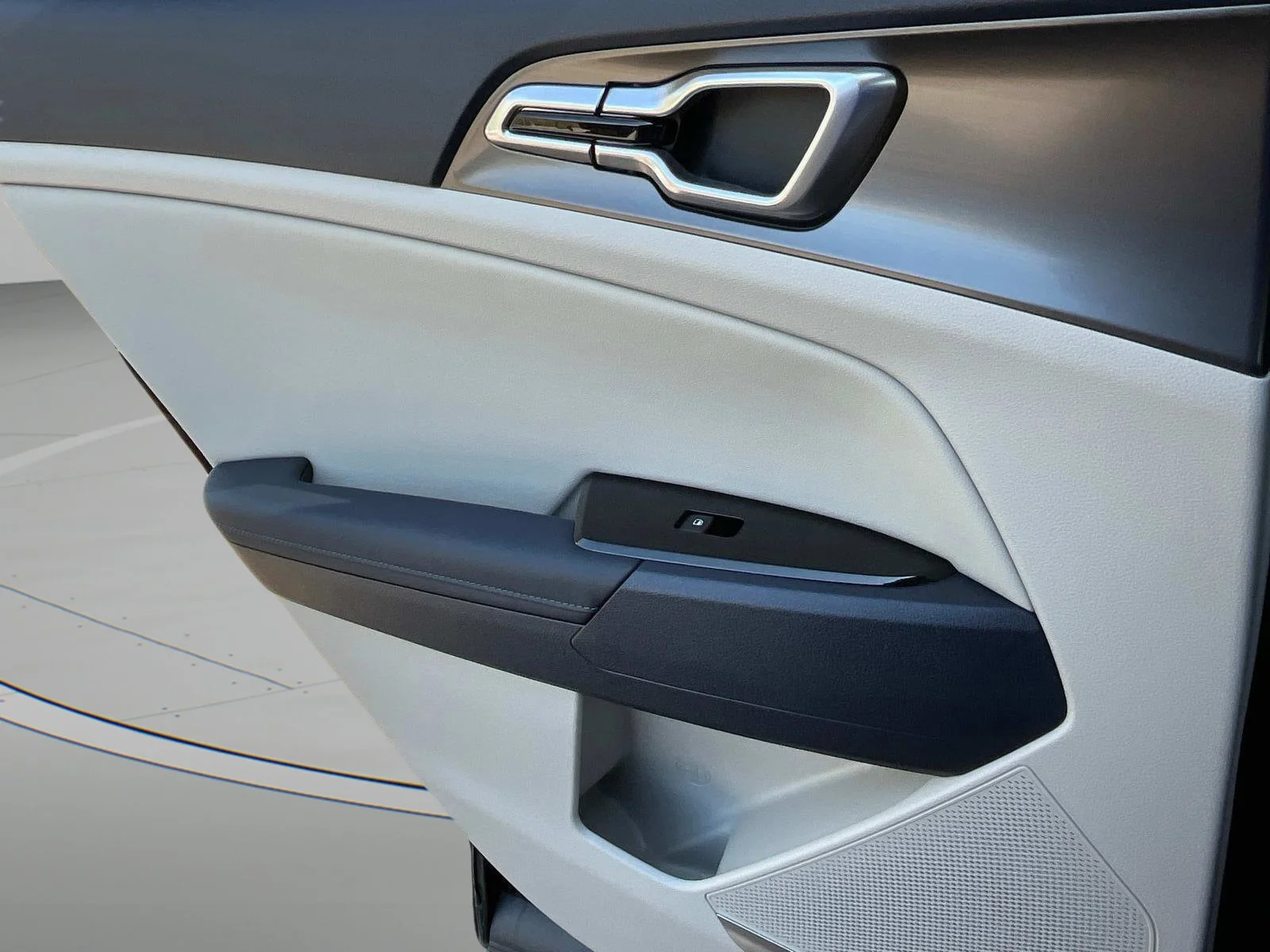 2025 Kia Sportage EX Hybrid - Photo 27