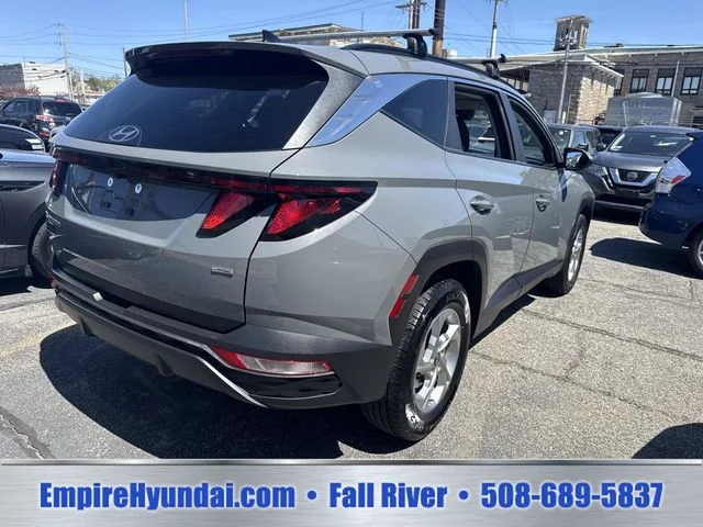Used 2024 Gray Hyundai SEL image 9