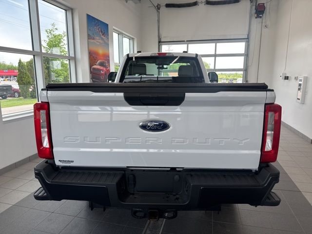 Used 2024 White Ford XL image 4