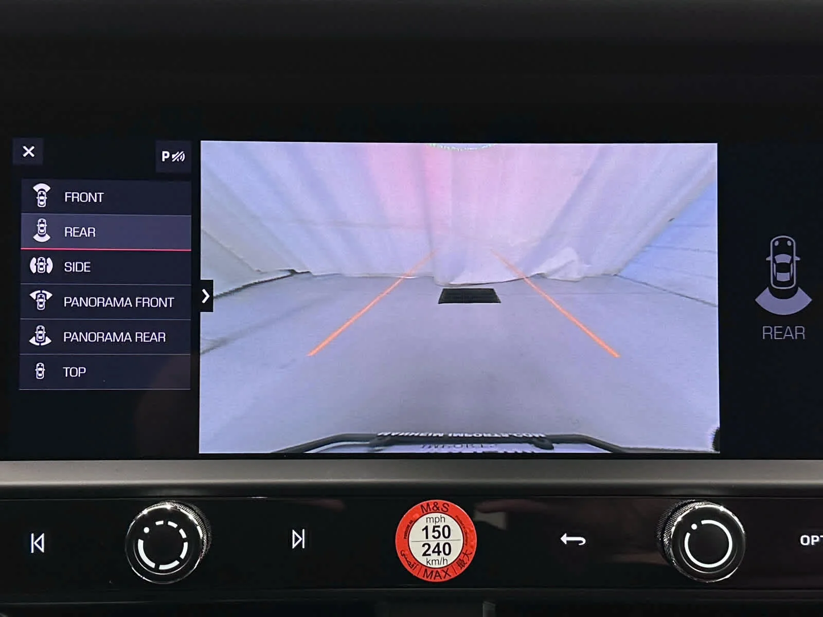 2024 Porsche Macan S - Photo 37