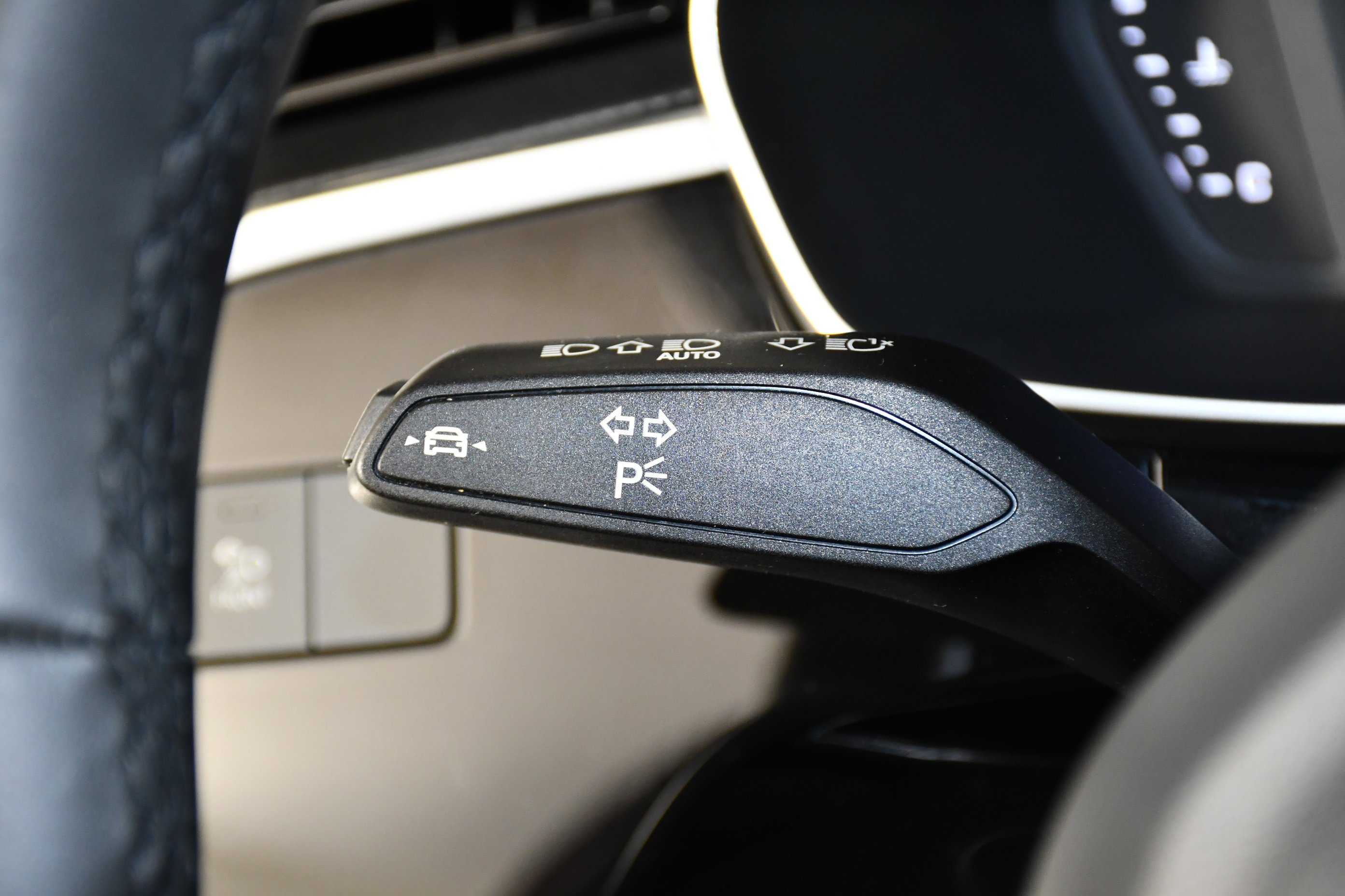 Used 2025 Red Audi S line Premium image 23