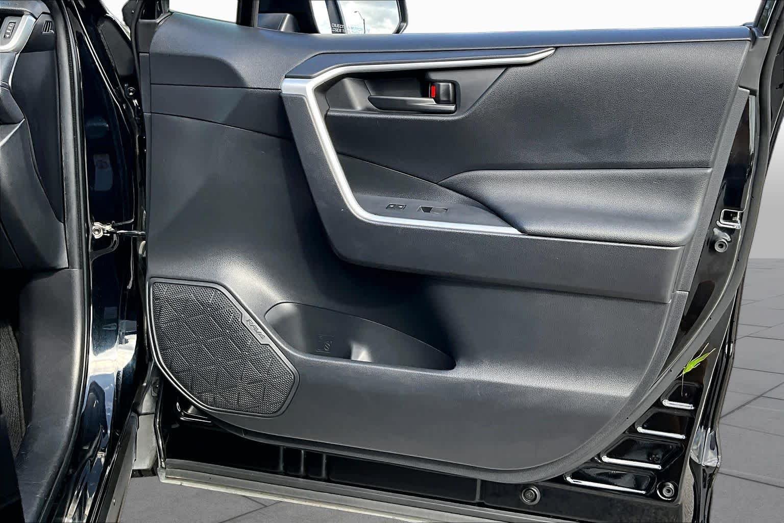 Used 2019 Midnight Black Metallic Toyota LE image 23