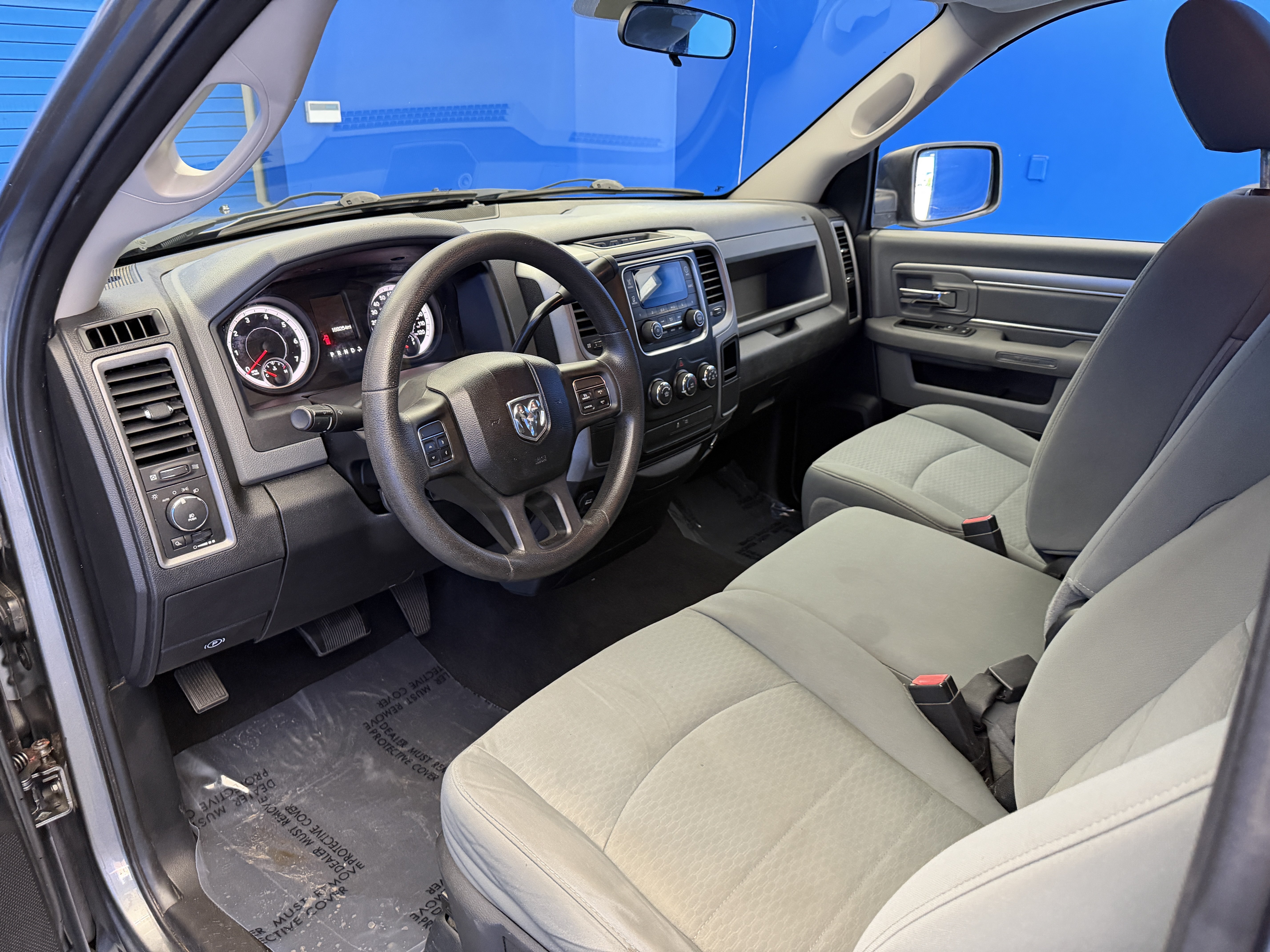Used 2013 Mineral Gray Metallic Ram Tradesman image 11