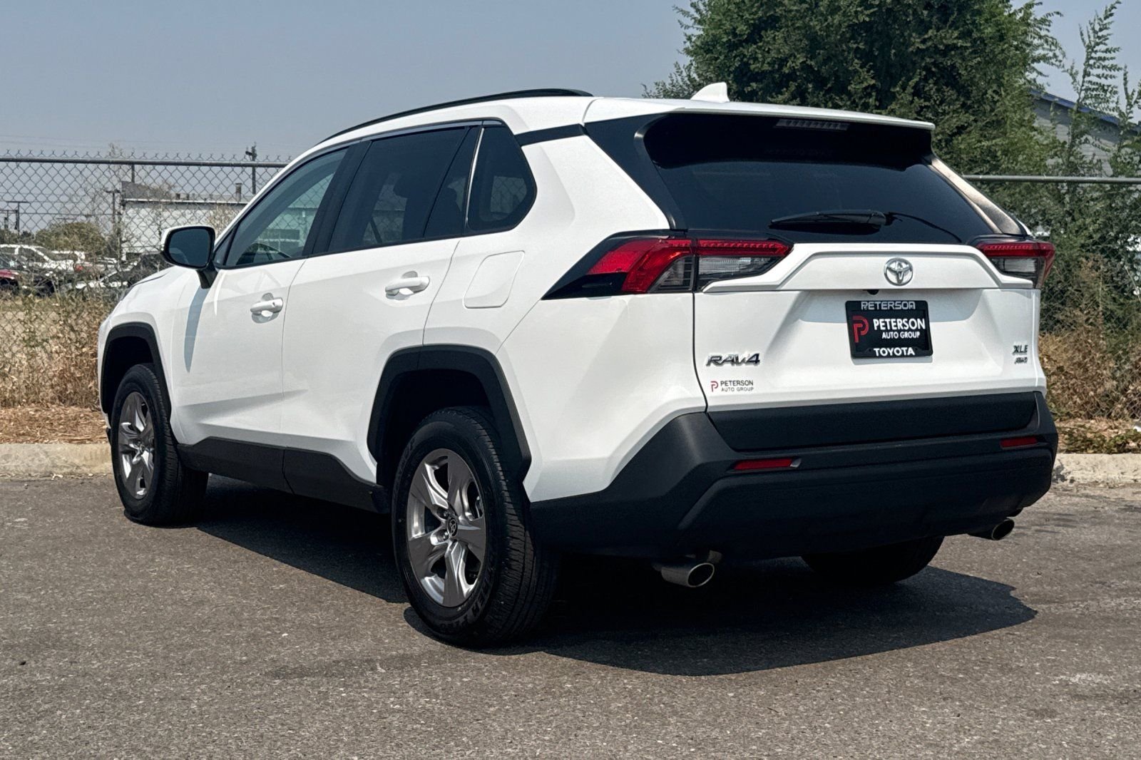 Used 2025 White Toyota XLE image 5